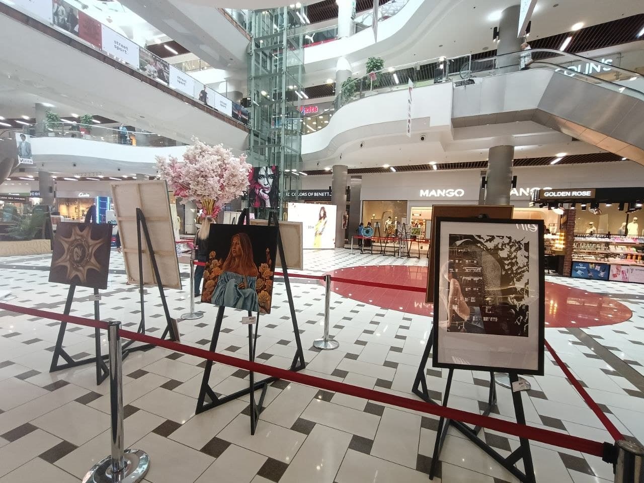 MAW la Shopping MallDova - foto 3